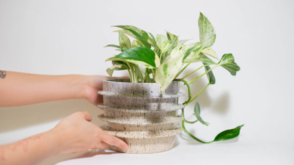 Blue-Green Gradient UFO Plant Pot (Firsts)