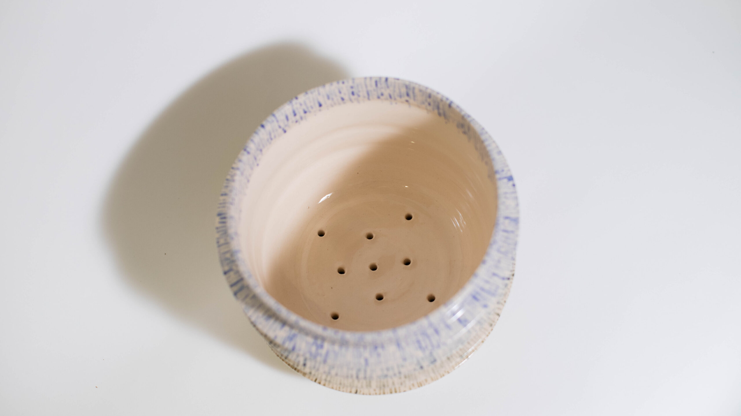 Blue-Green Gradient UFO Plant Pot (Firsts) - Image 6