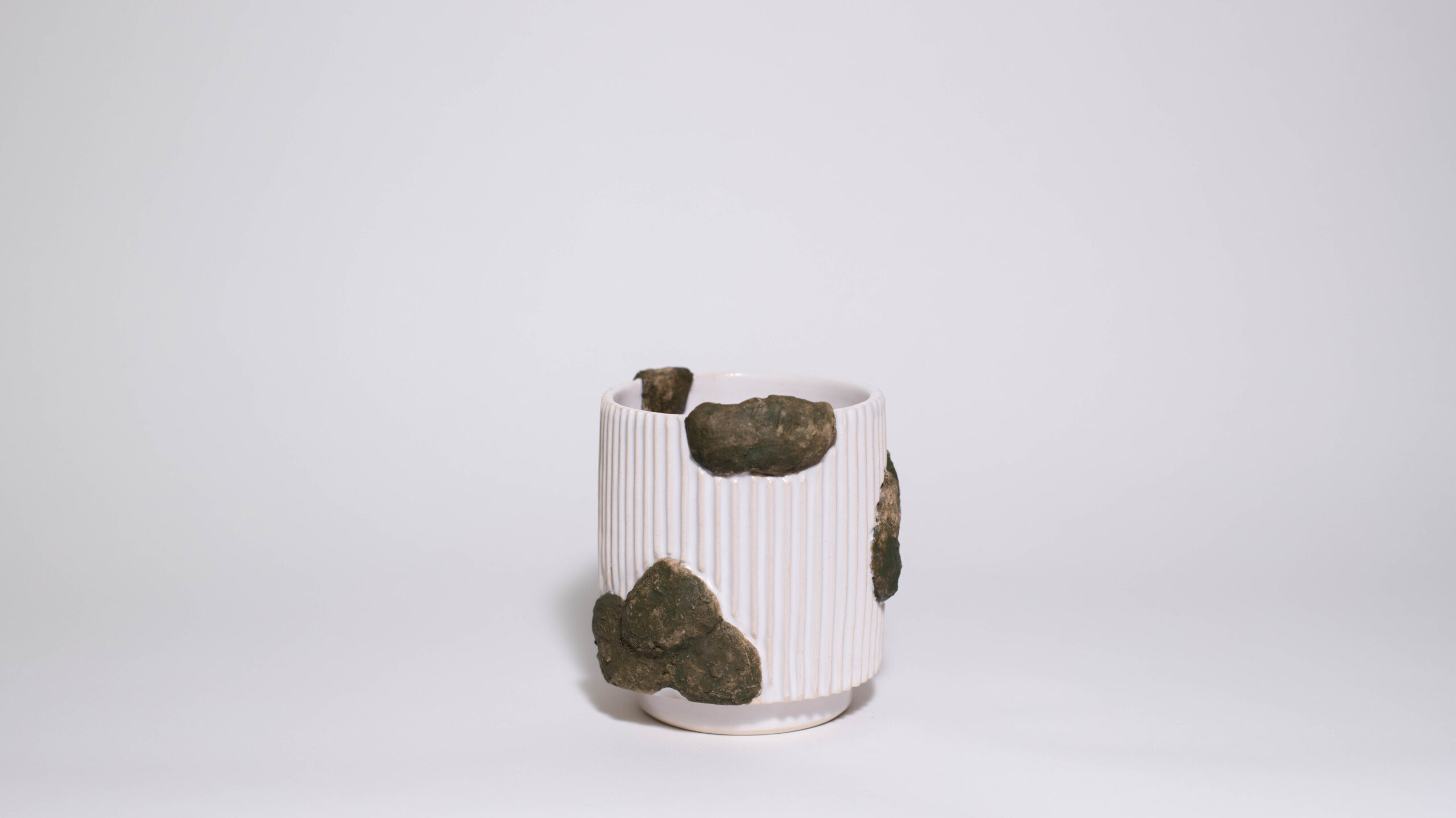 Mossy Mini Plant Pot - Image 3