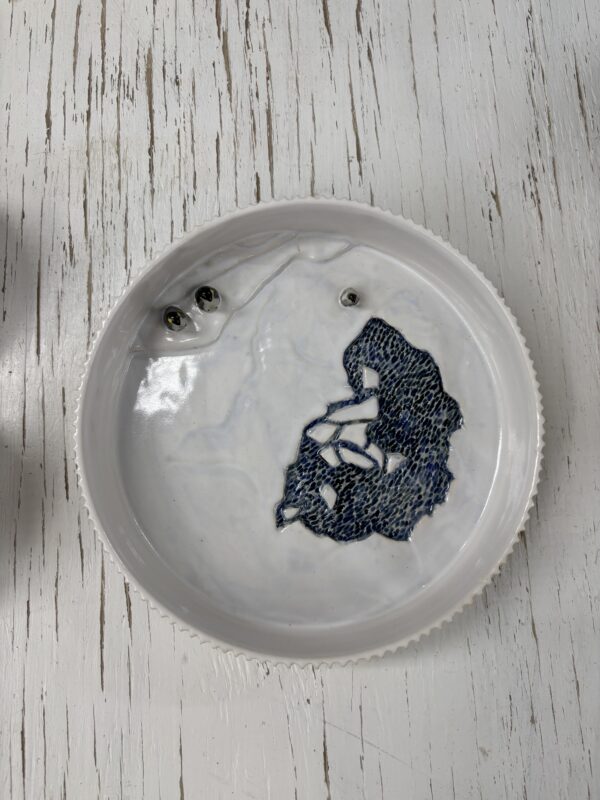 Penguin Trinket Tray Commission: Anvisha Pai (Final Payment)